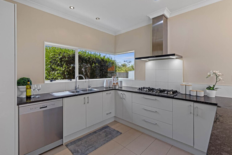 Property image 229910